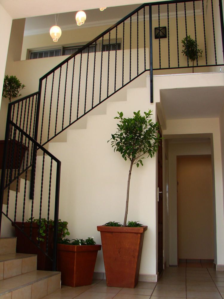 17 On 13Th Guest House Edenvale Dış mekan fotoğraf